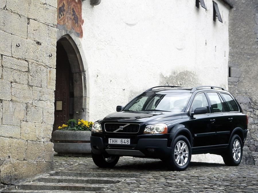  Volvo XC90 2002 года  (фото 33 из 34)